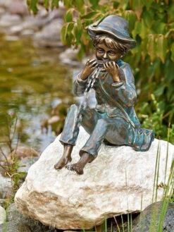 Bronzefigur Til Mit Mundharmonika (Art.Nr. 88588)